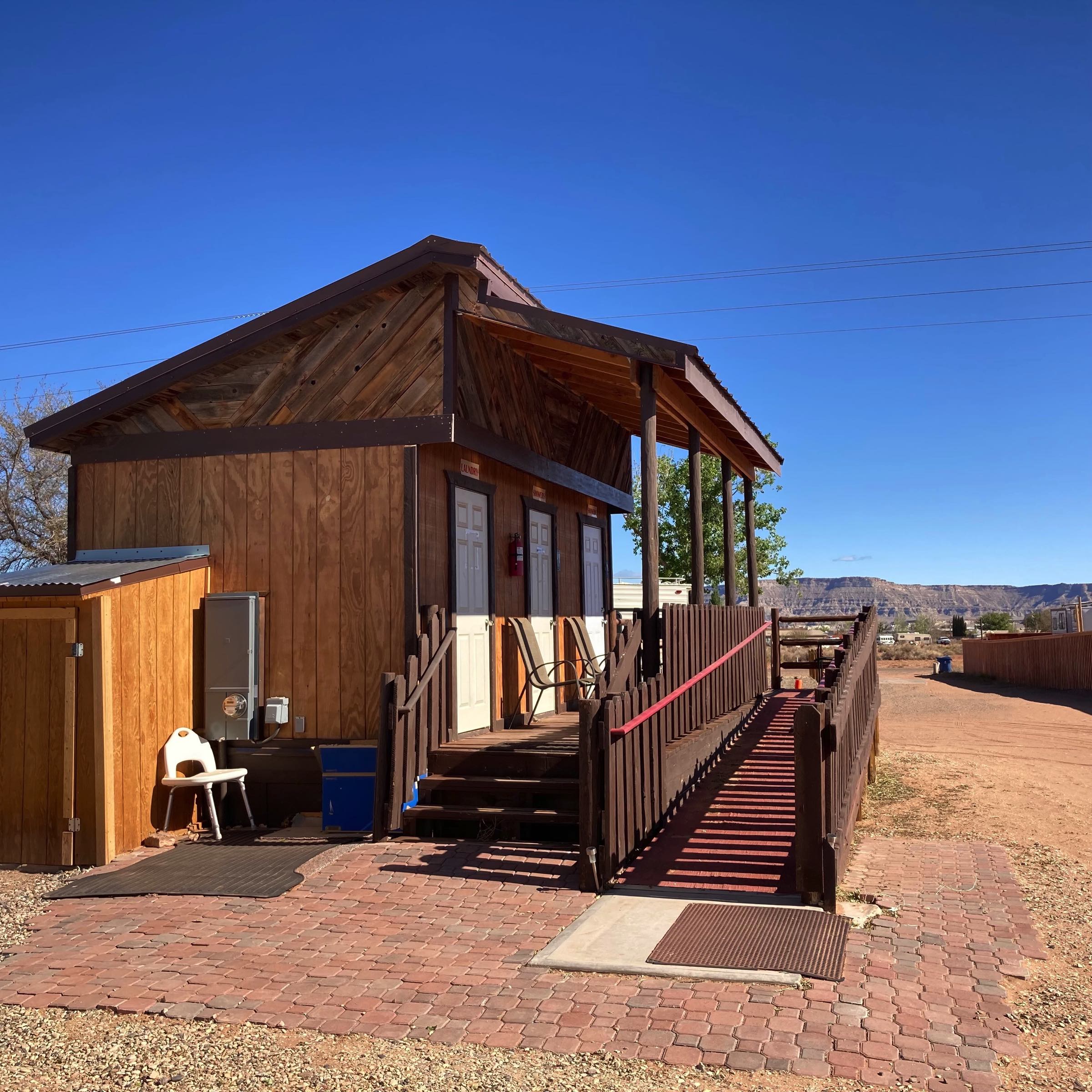 Church Wells RV Park 20 minutes to Lake Powell